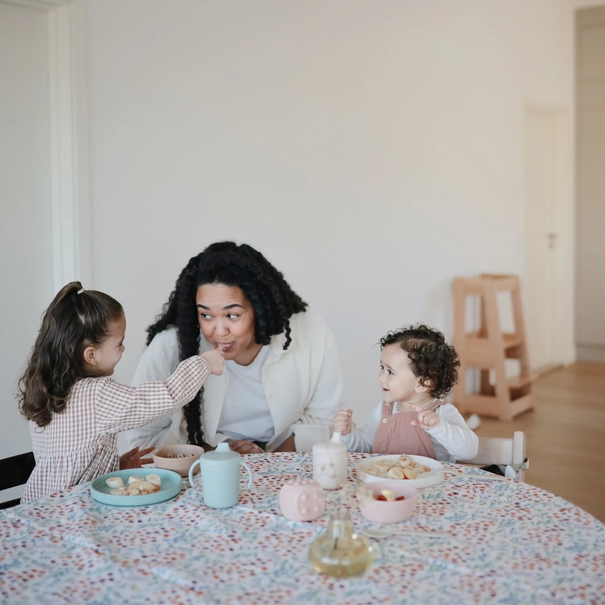 Mushie Classic Silicone Suction Plate for Kids Safe Non Slip Feeding Solution - Everetts Place Boutique - 