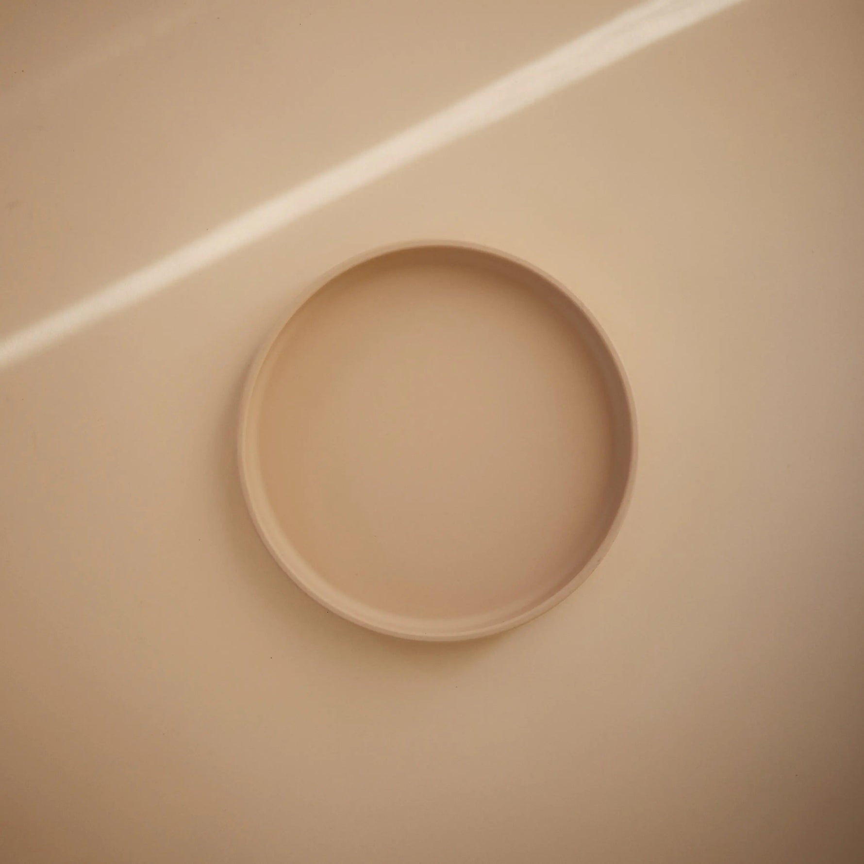 Mushie Classic Silicone Suction Plate - 