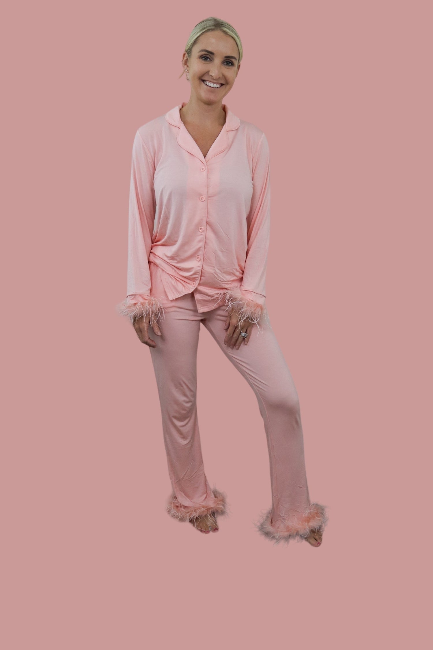 DREAM BIG LITTLE CO CORAL FEATHERED WOMEN'S DREAM FLARE SETEveretts Place