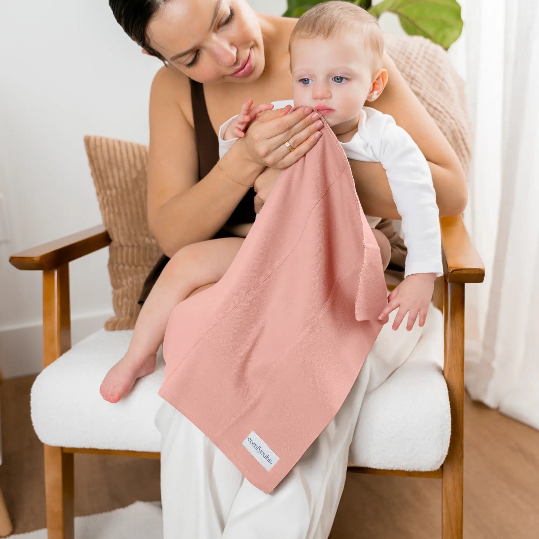 Comfy Cubs Cotton Burp Cloths in Bold Blush - 