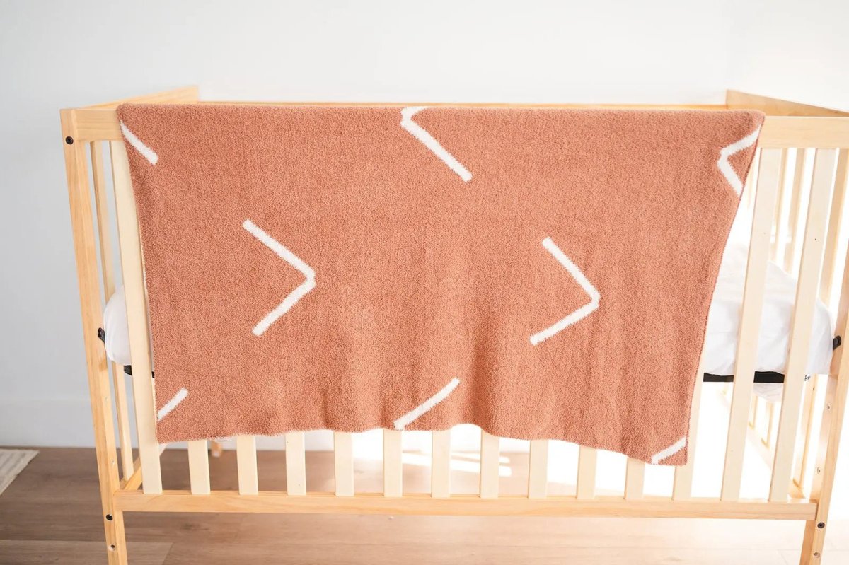 Harp Angel Boutique Cozy Plush Knit Blanket with Reversible Arrow Design for Baby Nursery - 
