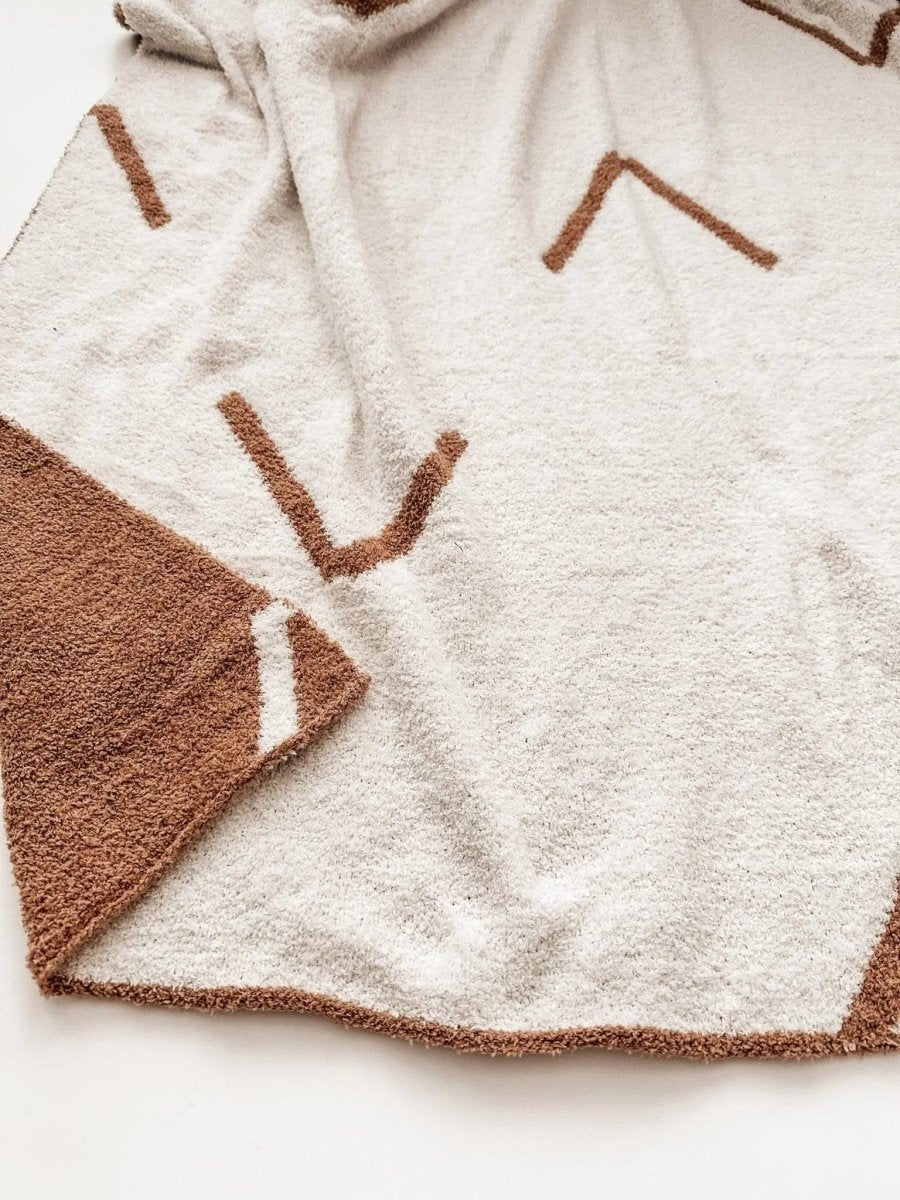 Harp Angel Boutique Cozy Plush Knit Blanket with Reversible Arrow Design for Baby Nursery - 