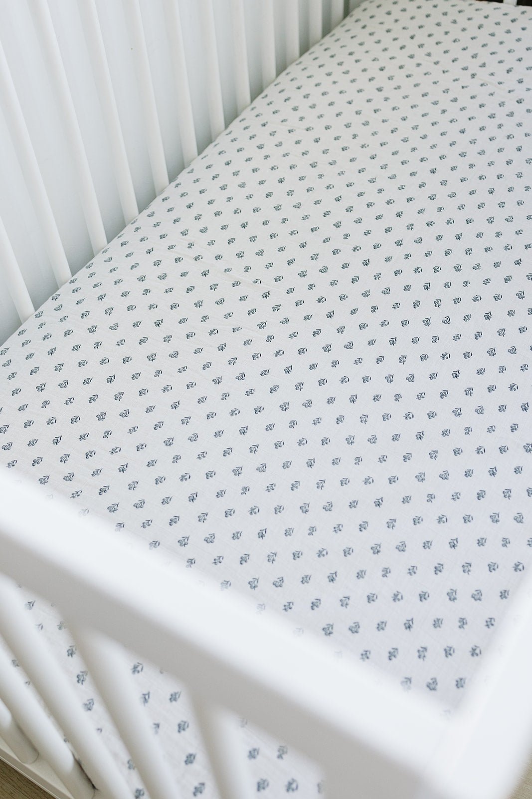 Mebie Baby Cream Berry Muslin Crib Sheet - 