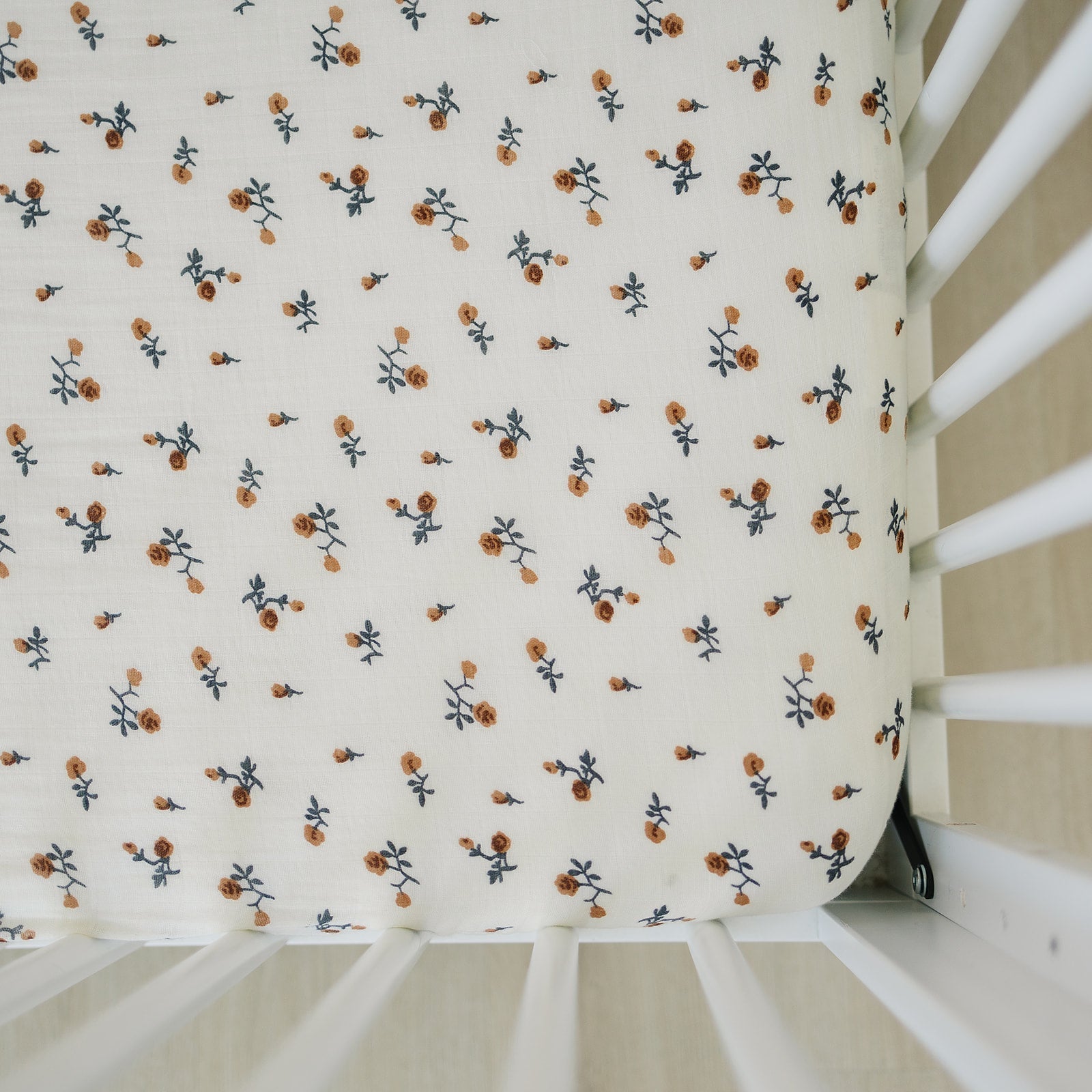 Mebie Baby Cream Floral Muslin Crib Sheet - 