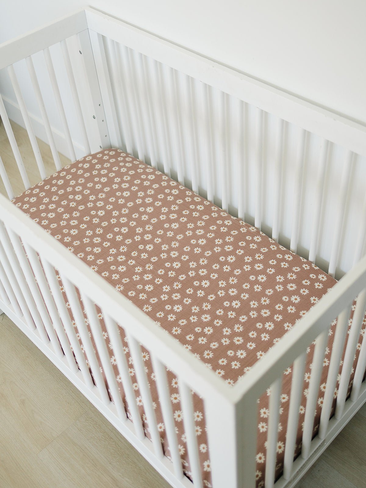 Mebie Baby Daisy Dream Muslin Crib Sheet - 