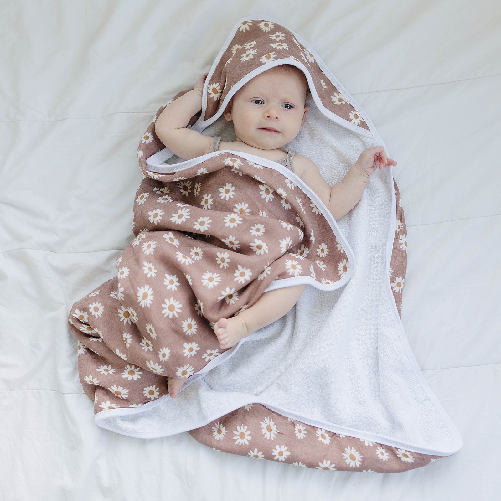 Mebie Baby Daisy Dream Muslin Hooded Towel - 