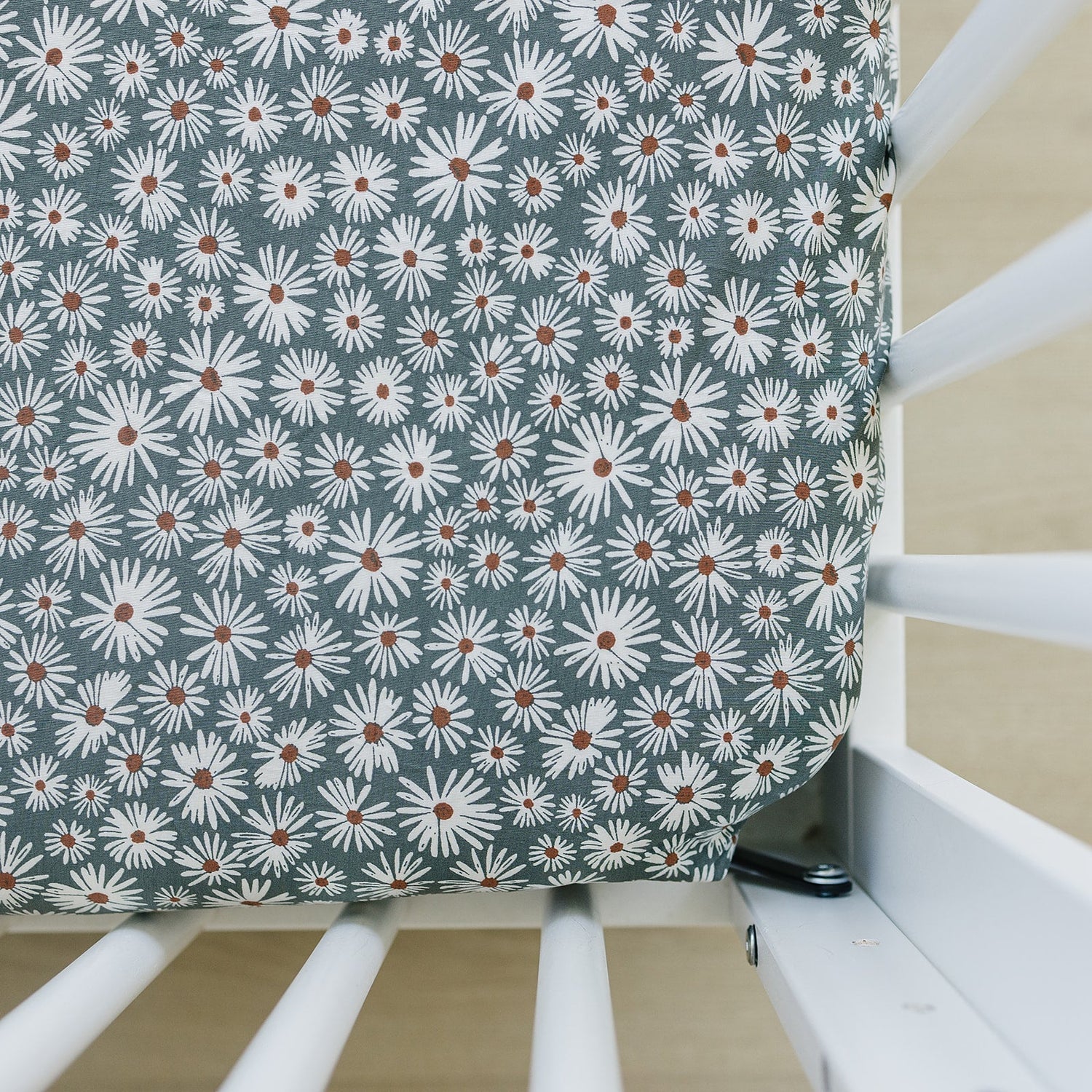 Mebie Baby Dark Green Daisy Bamboo Stretch Crib Sheet for Standard 52x28 Crib Mebie Baby - 