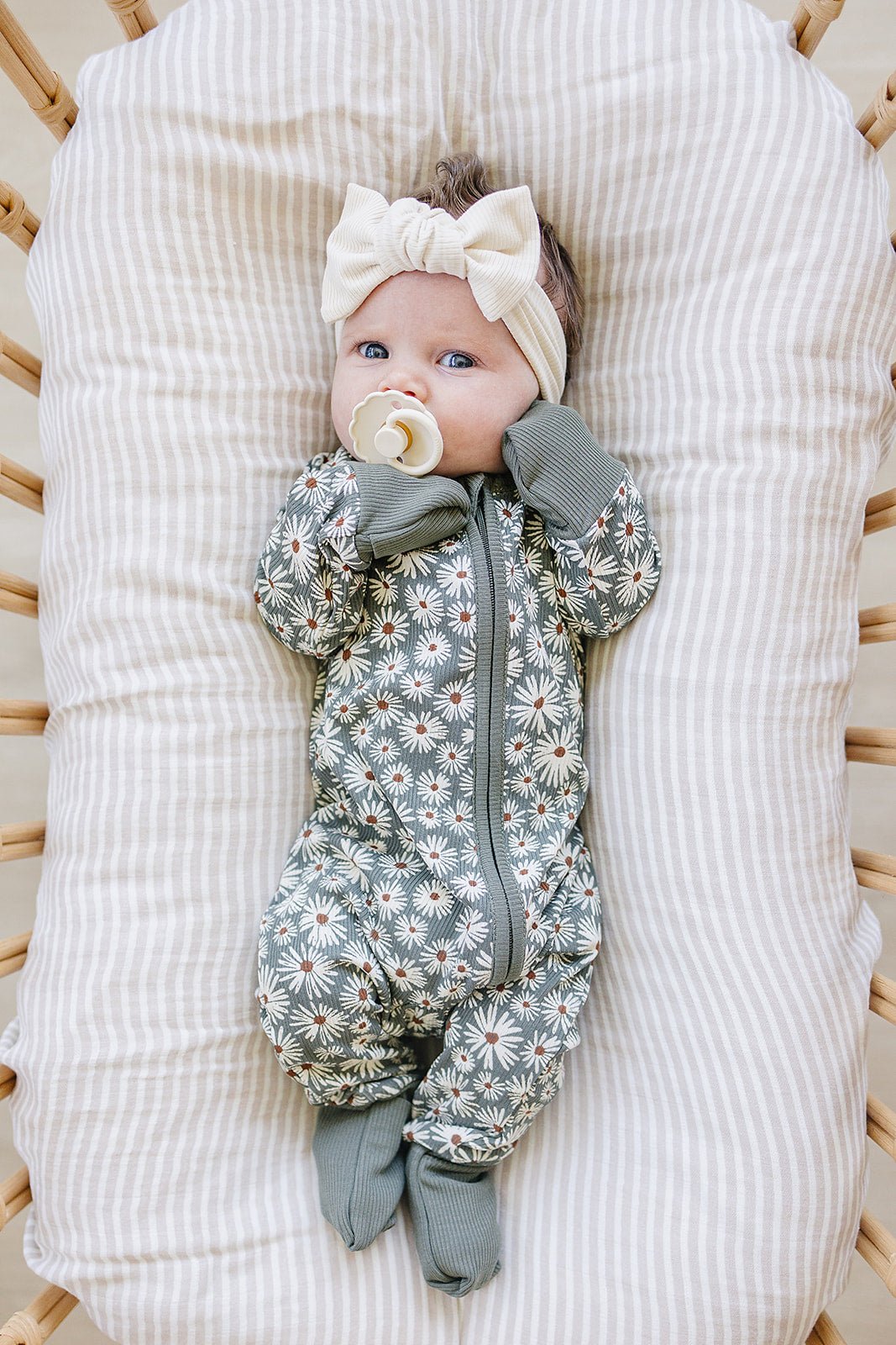 Mebie Baby Dark Green Daisy Ribbed Bamboo Zipper - 