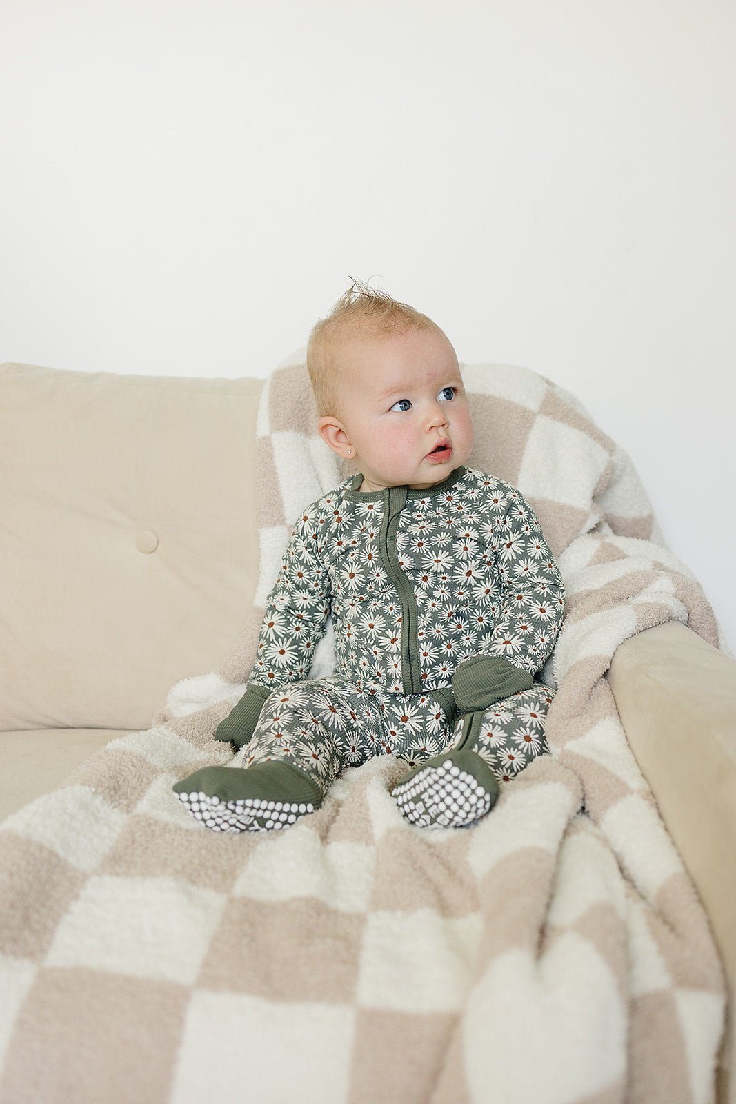 Mebie Baby Dark Green Daisy Ribbed Bamboo Zipper - 
