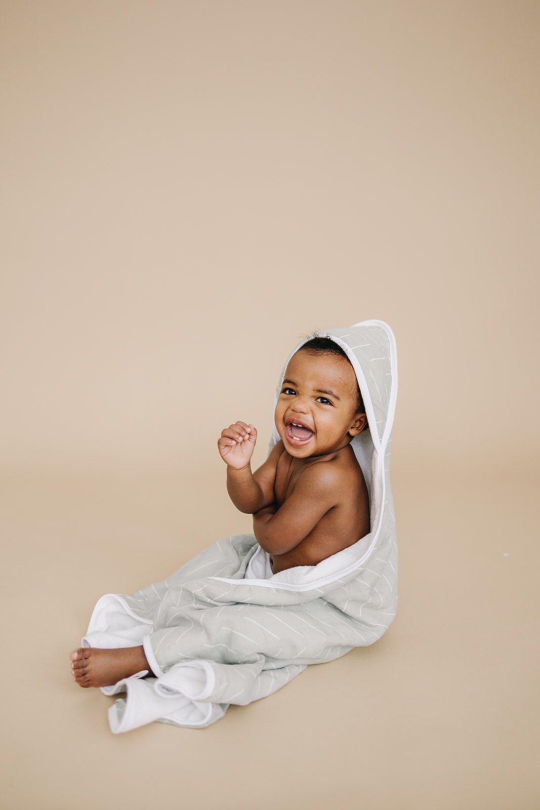Mebie Baby Desert Sage Muslin Hooded Baby Towel For Gentle Drying - 