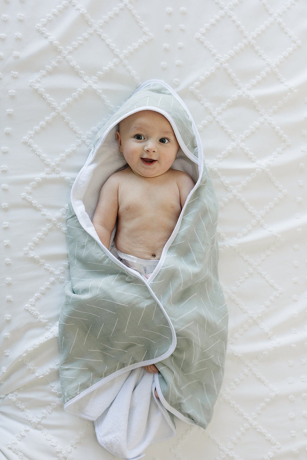 Mebie Baby Desert Sage Muslin Hooded Baby Towel For Gentle Drying - 
