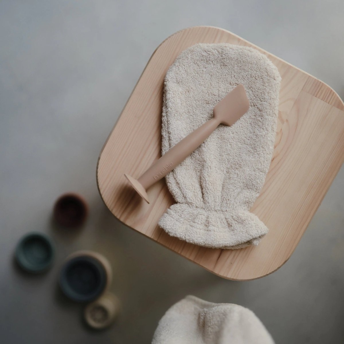 Mushie Diaper Cream Applicator Soft Silicone for Easy Mess - Free Application - Everetts Place Boutique - 