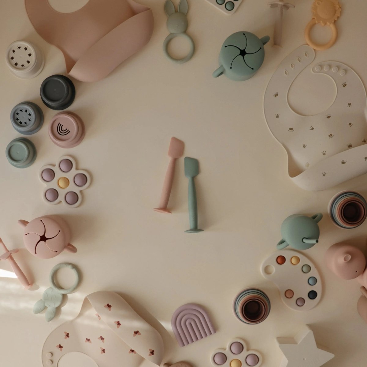 Mushie Diaper Cream Applicator Soft Silicone for Easy Mess - Free Application - Everetts Place Boutique - 