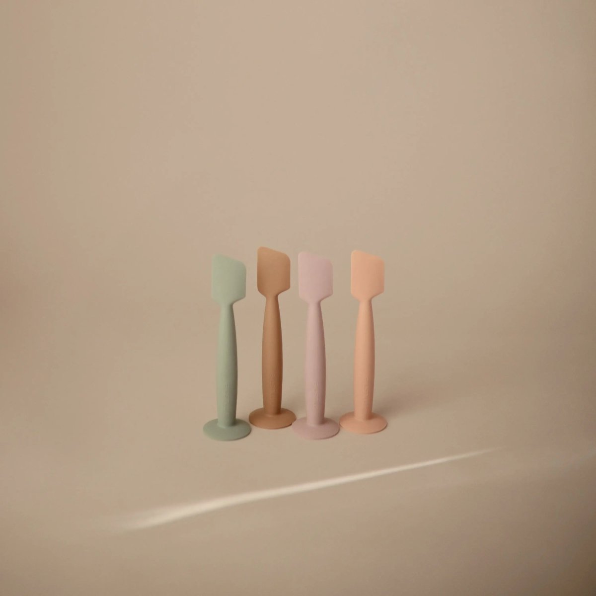 Mushie Diaper Cream Applicator Soft Silicone for Easy Mess - Free Application - Everetts Place Boutique - 