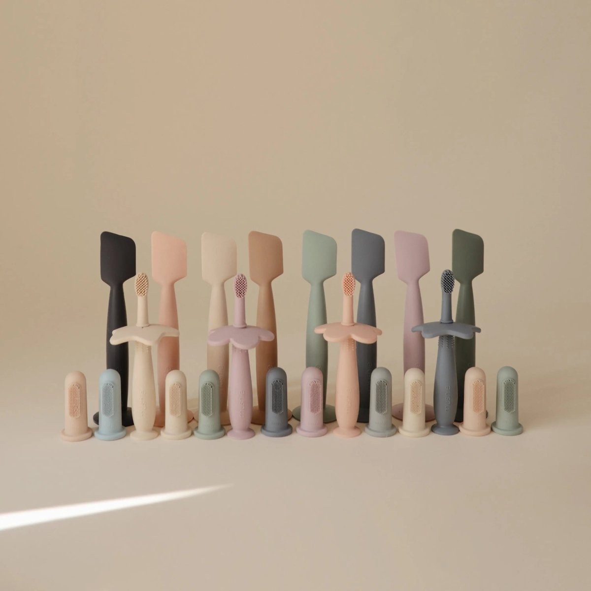 Mushie Diaper Cream Applicator Soft Silicone for Easy Mess - Free Application - Everetts Place Boutique - 