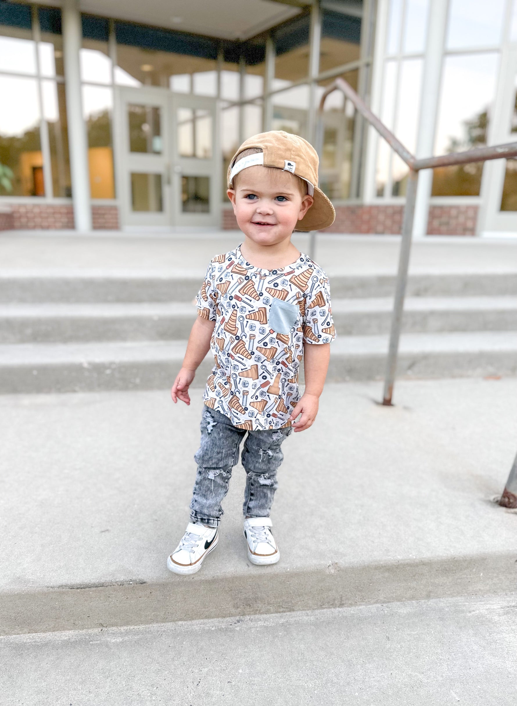 DREAM BIG LITTLE CO DREAM BUILDER DREAM POCKET TEEEveretts Place