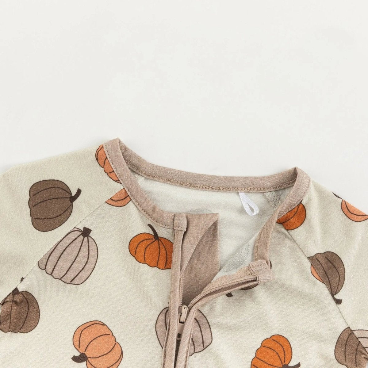 Dreamlet Dreamlet Pumpkins Beige Convertible Zip Footies Preorder - Everetts Place Boutique - 