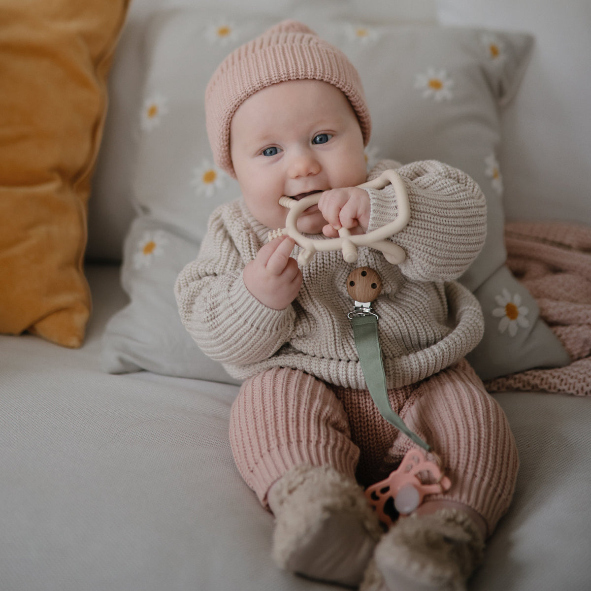 Mushie organic baby chunky knit sweater, soft cotton.