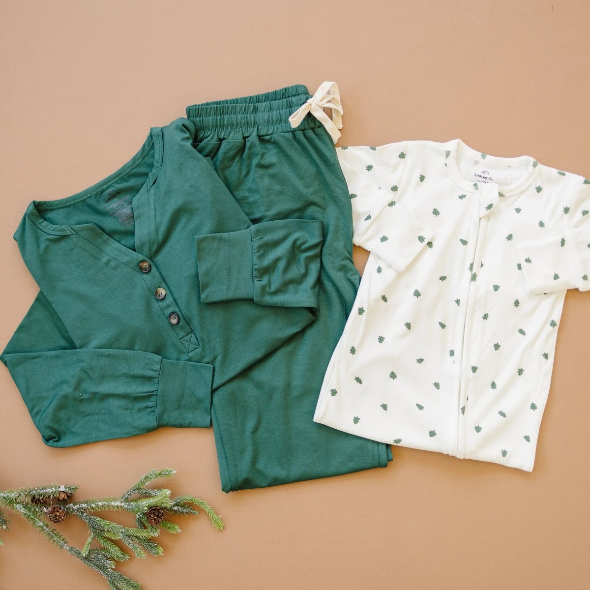 Little Joy Co. Emerald Green Bamboo Pajamas For Women Sleepwear Set - Everetts Place Boutique - 