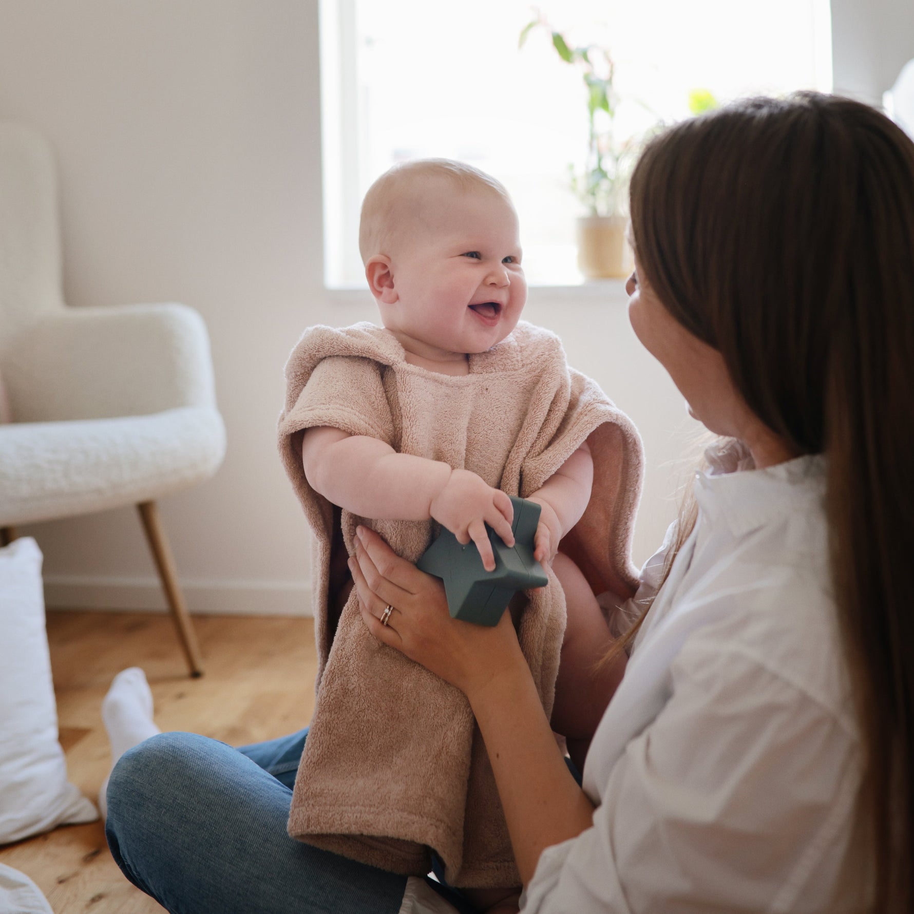 Mushie organic baby Bear hooded poncho towel
