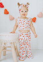 DREAM BIG LITTLE CO EXCLUSIVE BE MINE DREAM SMOCKED FLARE SETEveretts Place