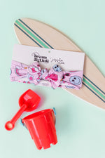 DREAM BIG LITTLE CO EXCLUSIVE BEACHIN’ IT WITH BRYNNLEIGH DREAM BOWEveretts Place