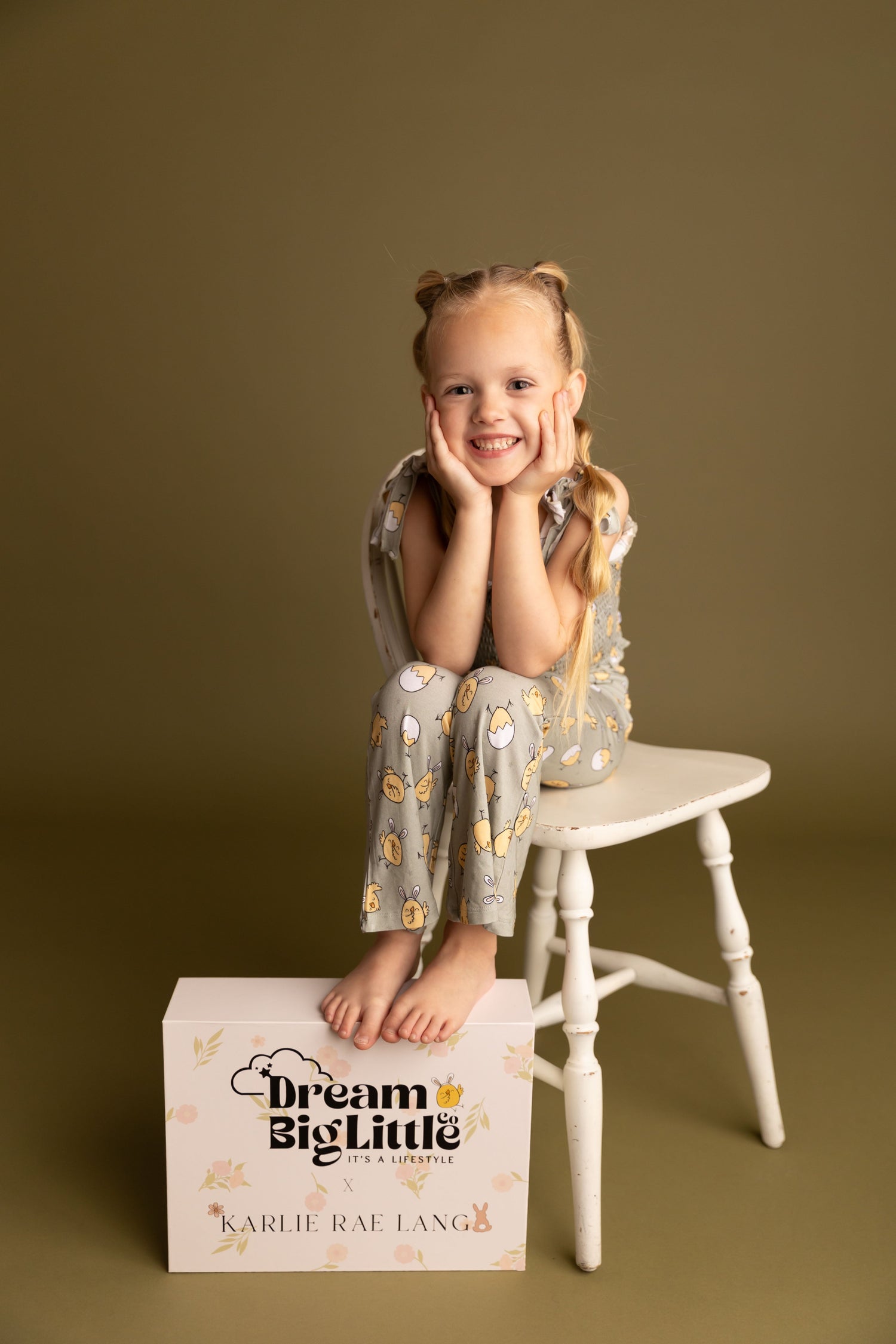 DREAM BIG LITTLE CO EXCLUSIVE PEEPIN' IT REAL DREAM SMOCKED FLARE SETEveretts Place