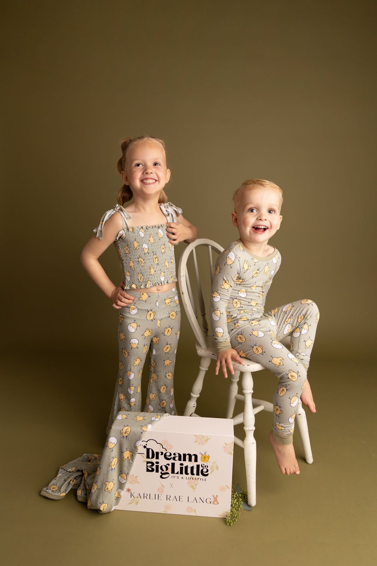 DREAM BIG LITTLE CO EXCLUSIVE PEEPIN' IT REAL DREAM SMOCKED FLARE SETEveretts Place