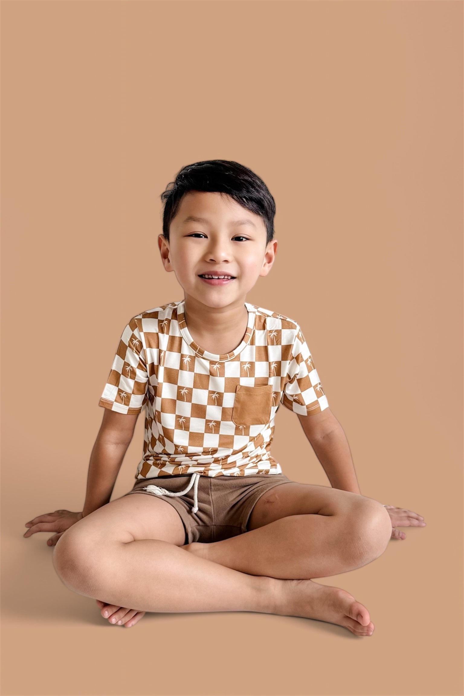 DREAM BIG LITTLE CO EXCLUSIVE SANDY BEACH CHECKERS DREAM POCKET TEEEveretts Place