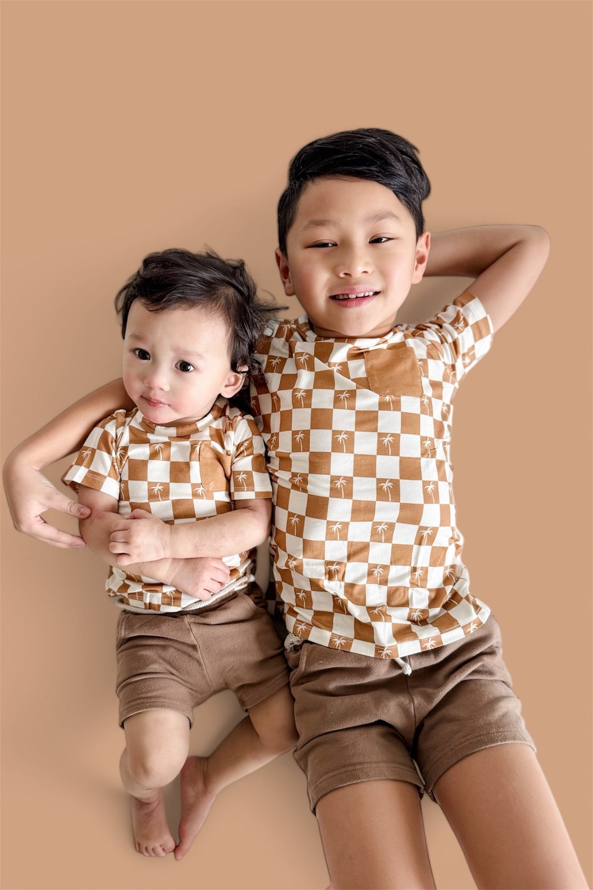 DREAM BIG LITTLE CO EXCLUSIVE SANDY BEACH CHECKERS DREAM POCKET TEEEveretts Place