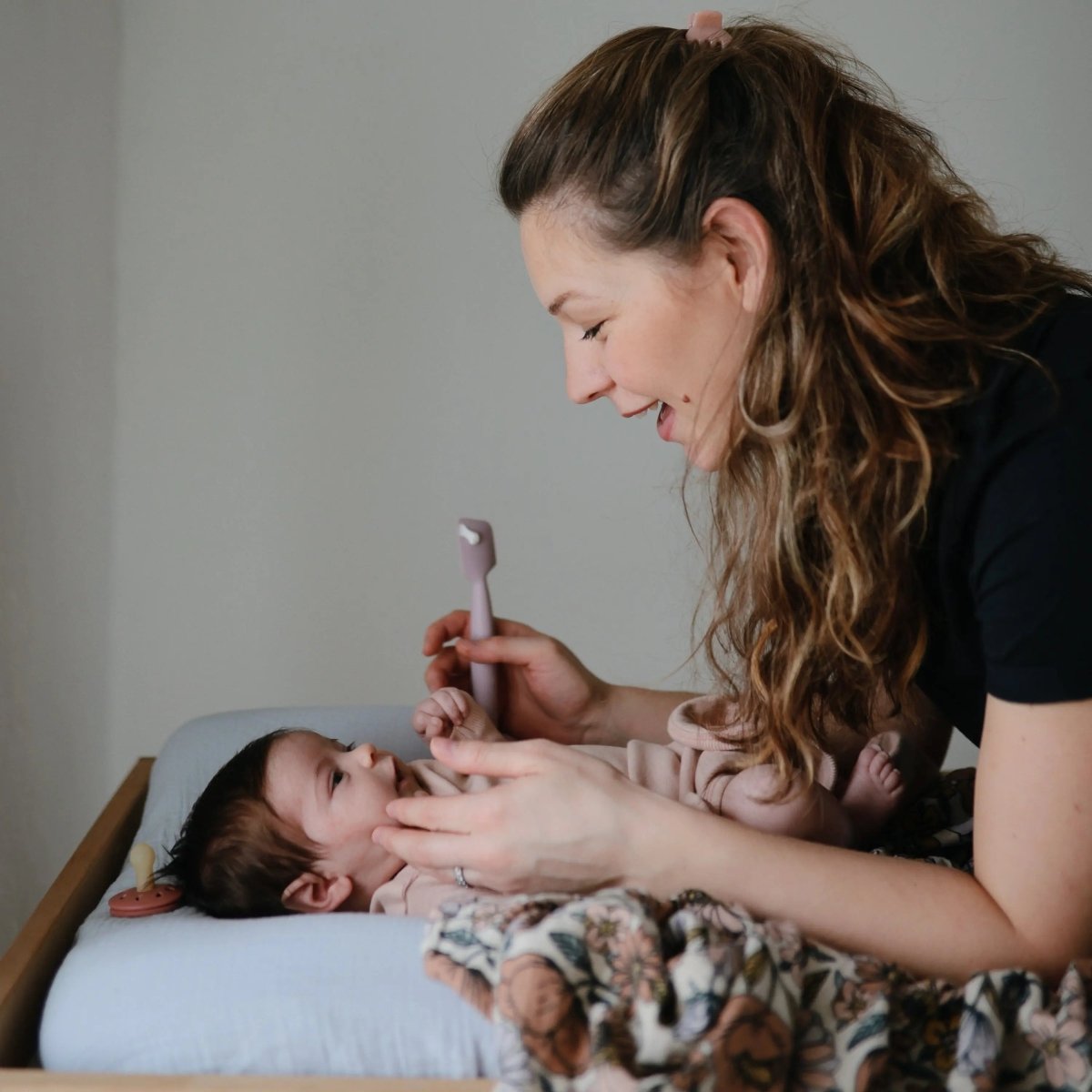 Mushie Extra Soft Muslin Changing Pad Cover 100 Percent Cotton Breathable and Cozy Design - Everetts Place Boutique - 