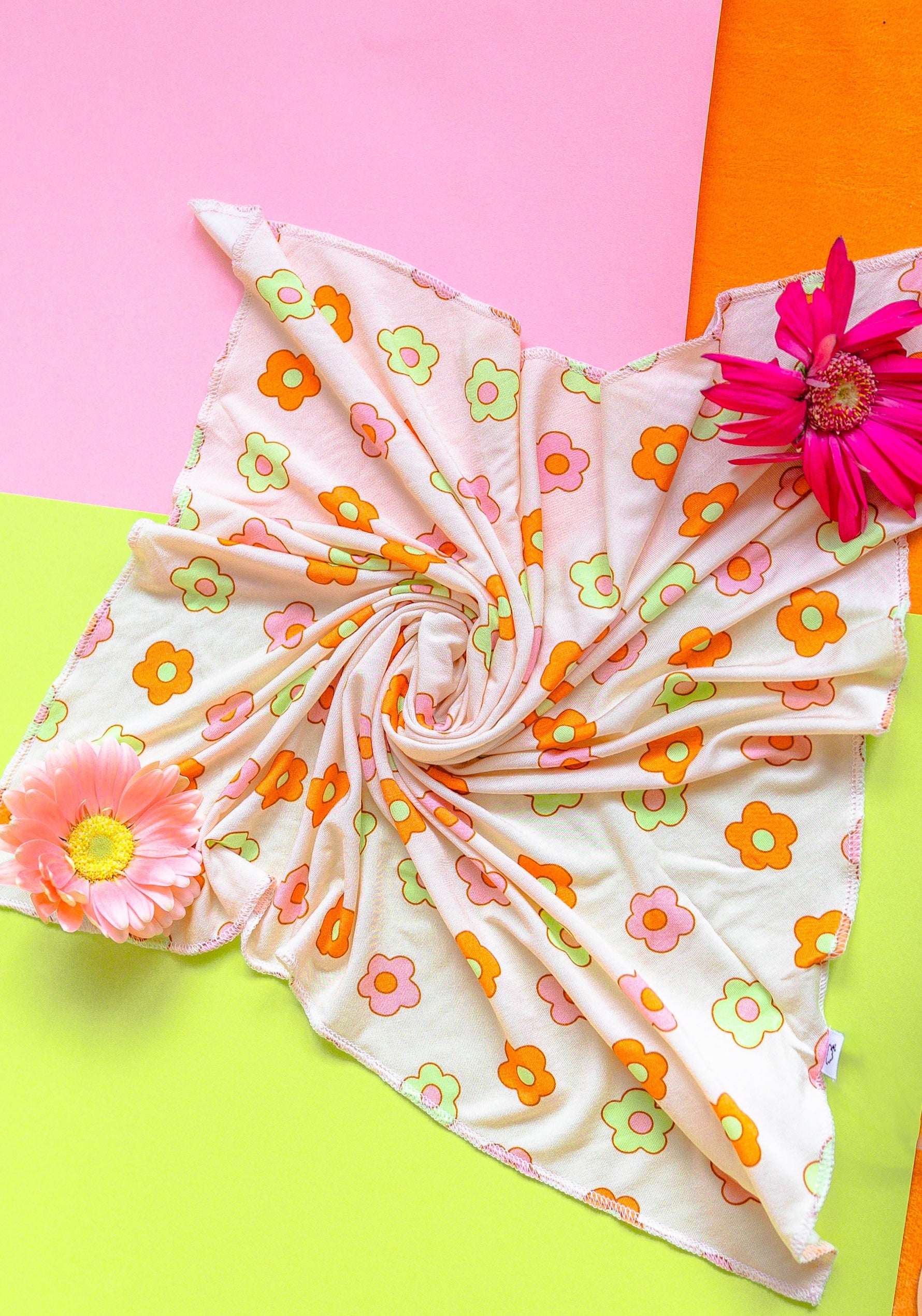 DREAM BIG LITTLE CO FEELIN' FLOWERFUL DREAM DOG BANDANAEveretts Place