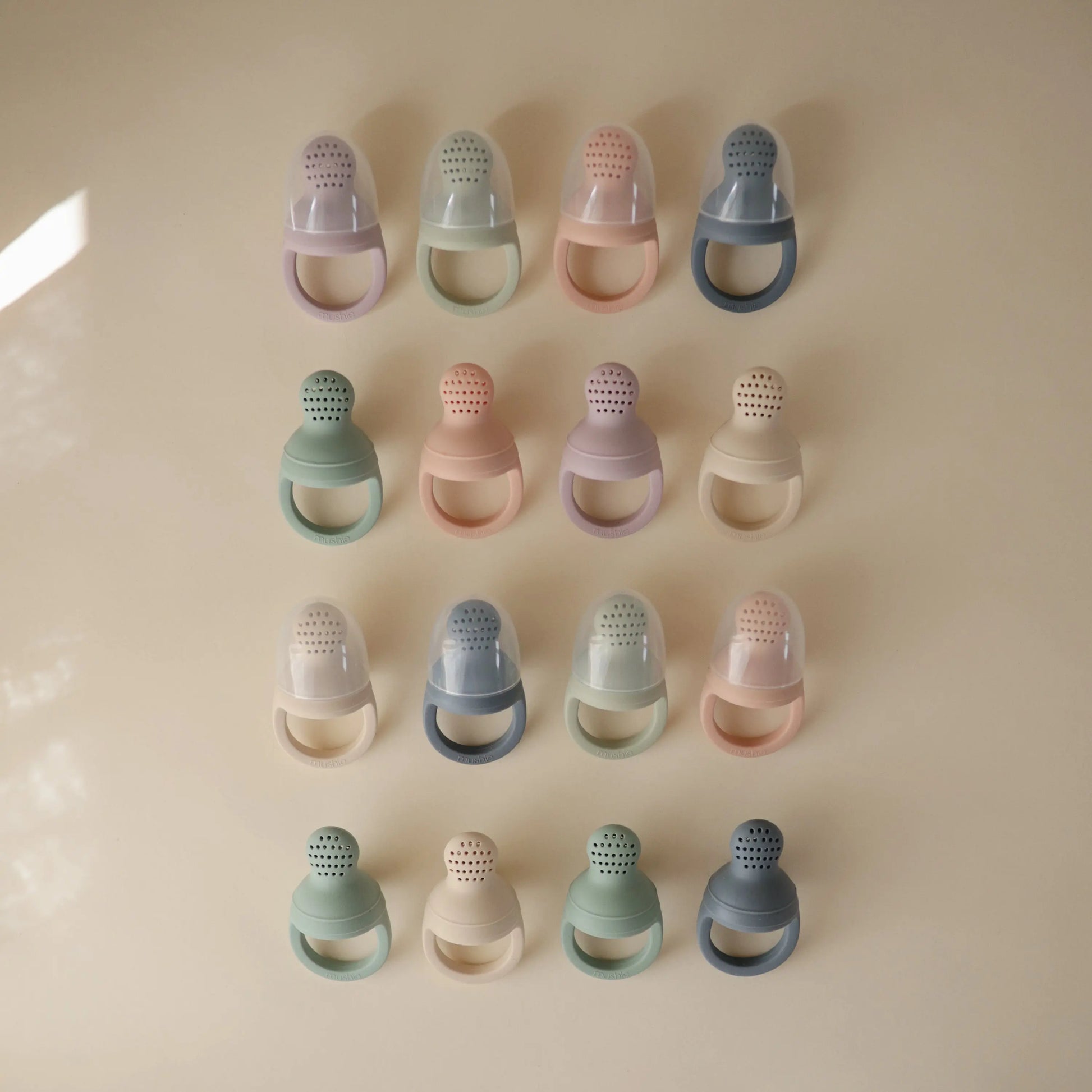 Silicone Fresh Food Feeder for Safe Self Feeding and Easy Cleaning Mushie
