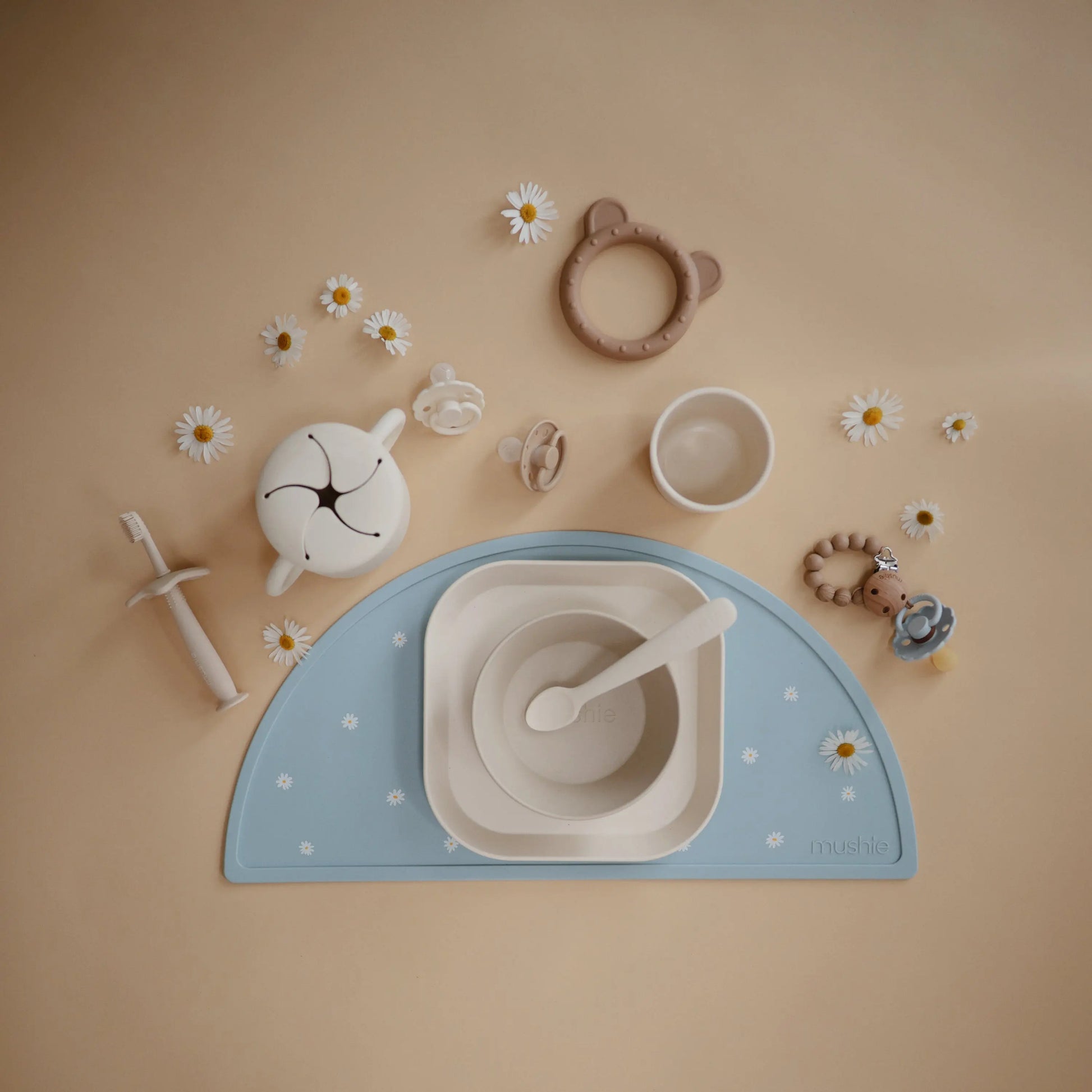 Square Dinnerware Plates for Babies BPA-Free Plastic Microwave and Dishwasher Safe Made in Denmark Mushie