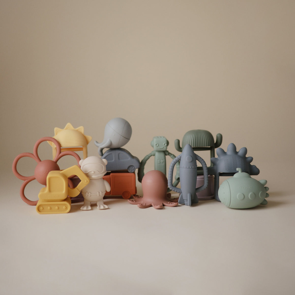 Mushie Daisy Rattle Teether, natural silicone baby toy