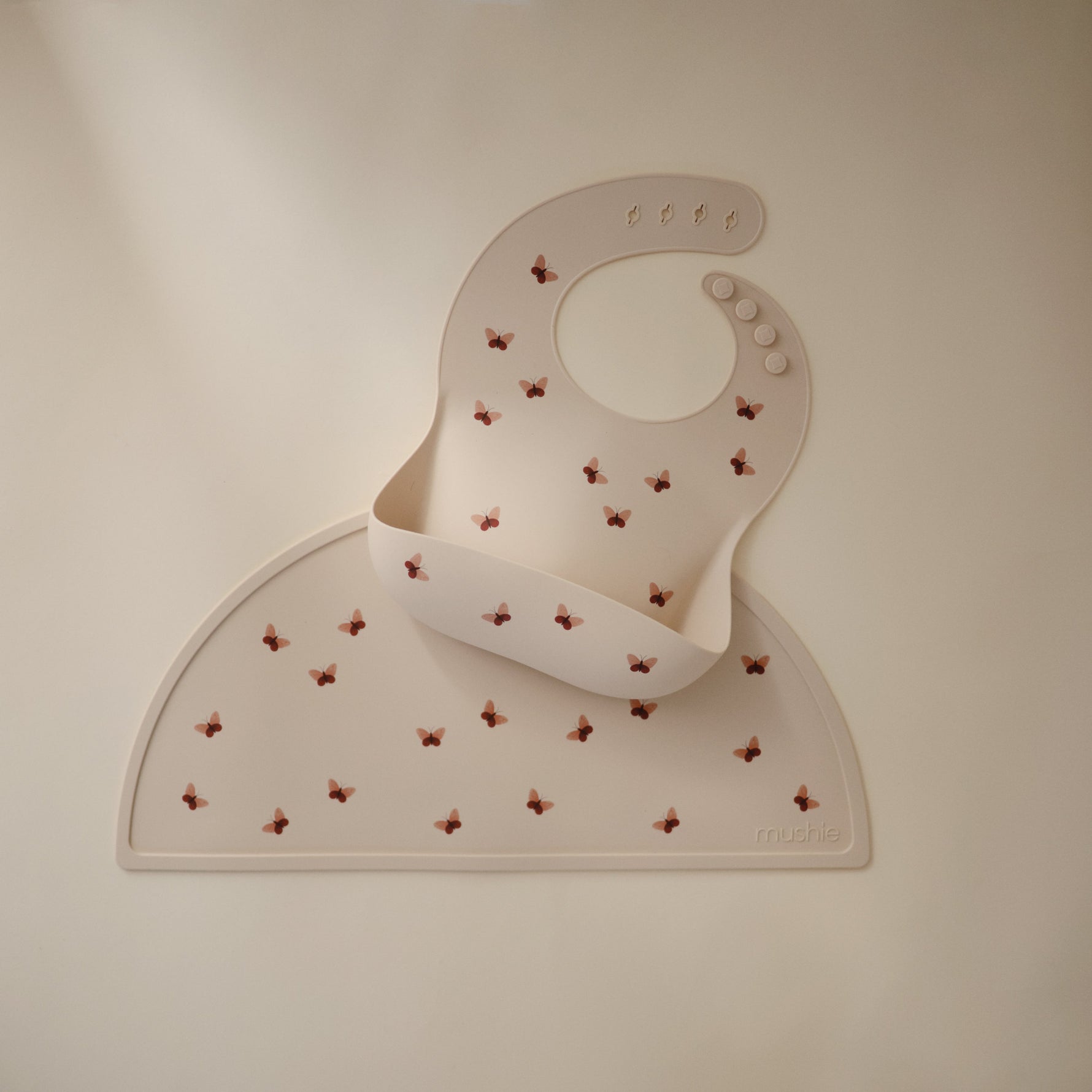 Mushie silicone baby placemat. Food-grade, non-toxic, easy-clean.