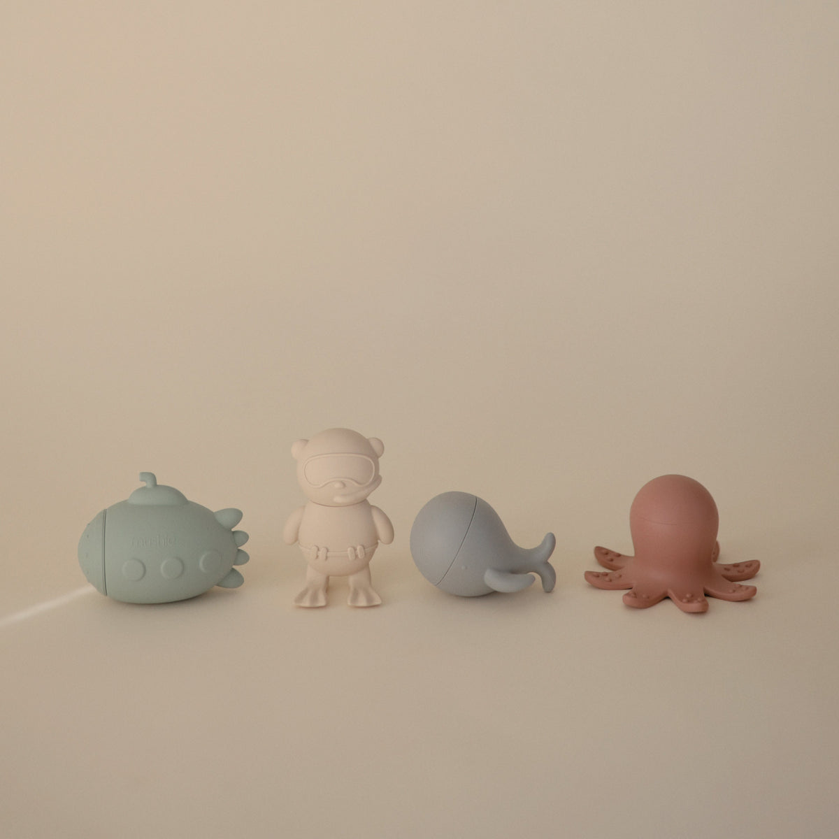 Mushie Mold Free Bath Play Set, silicone baby bath toys.
