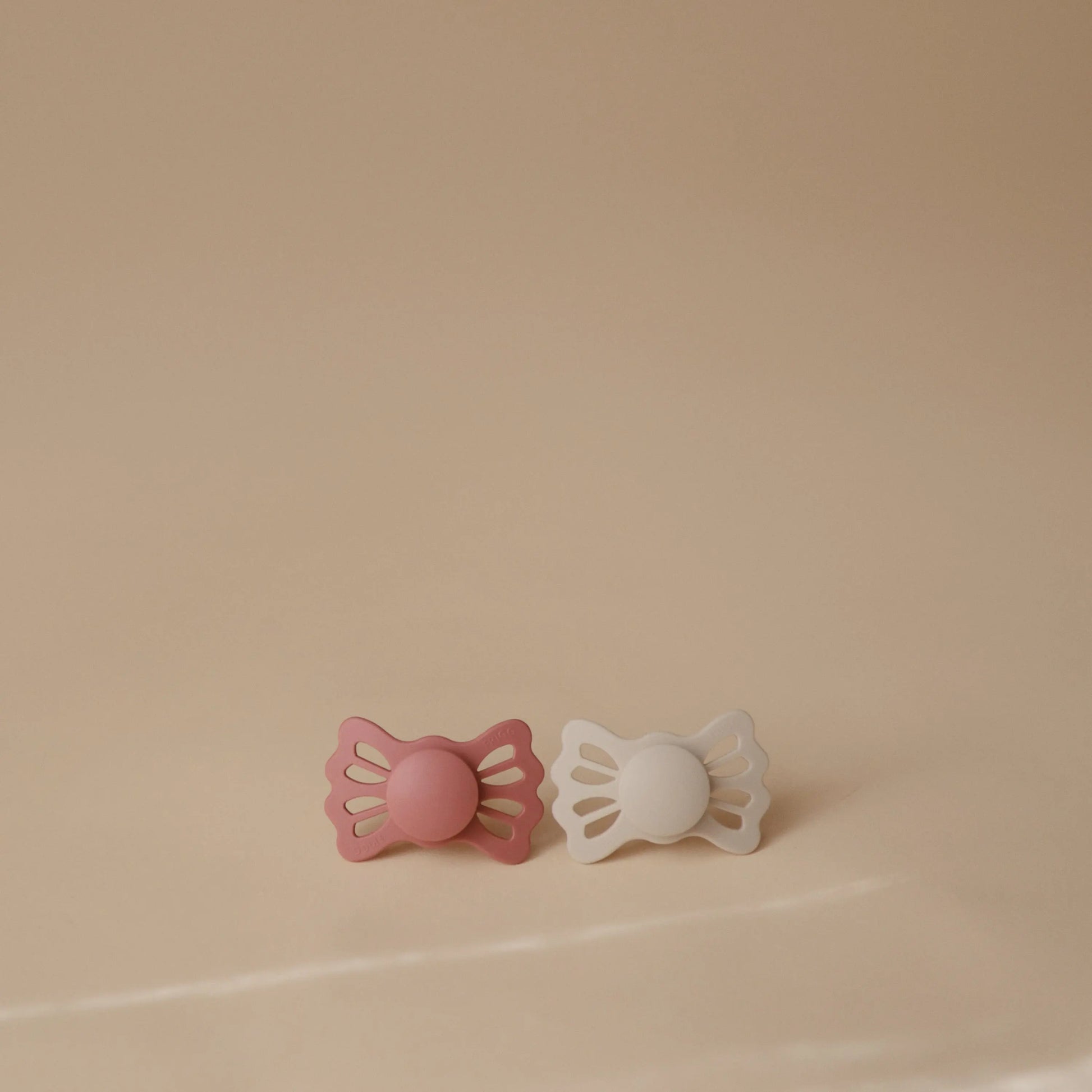 Frigg Lucky Symmetrical Silicone Pacifier 2 Pack for 6 to 18 Months Mushie