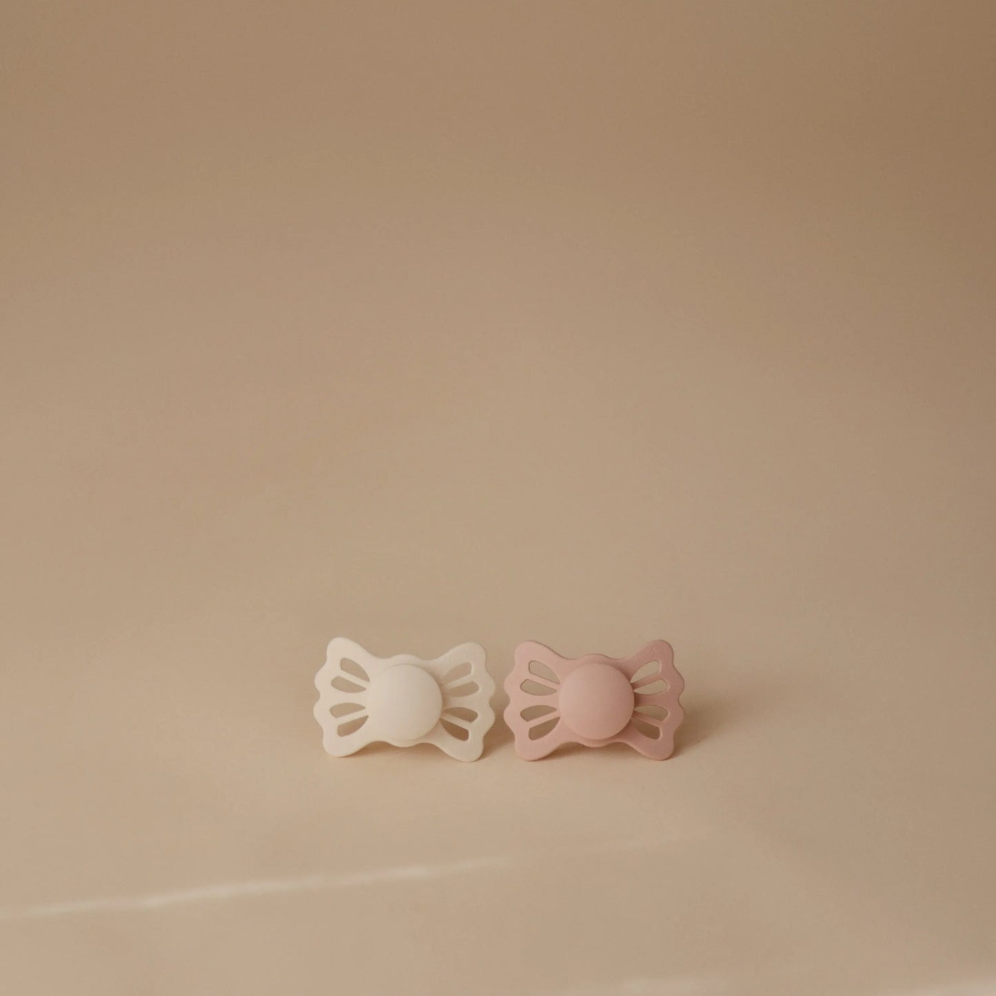 Frigg Lucky Symmetrical Silicone Pacifier 2 Pack for 6 to 18 Months Mushie