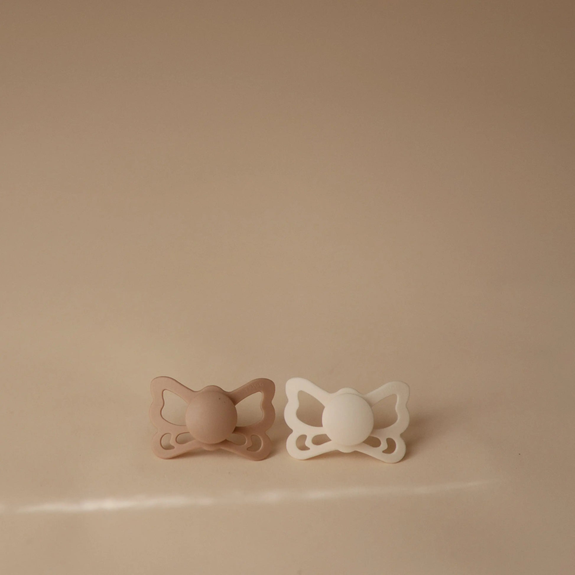 Frigg Butterfly Anatomical Silicone Pacifier 2 Pack 6 to 18 Months Mushie