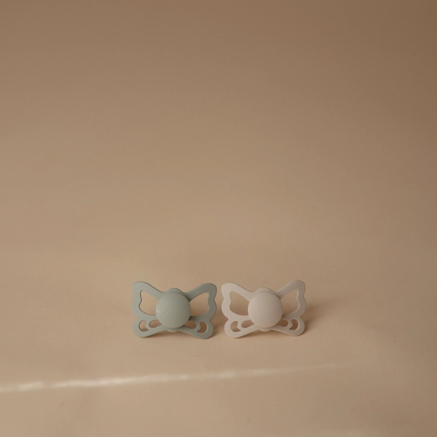 Frigg Butterfly Anatomical Silicone Pacifier 2 Pack 6 to 18 Months Mushie