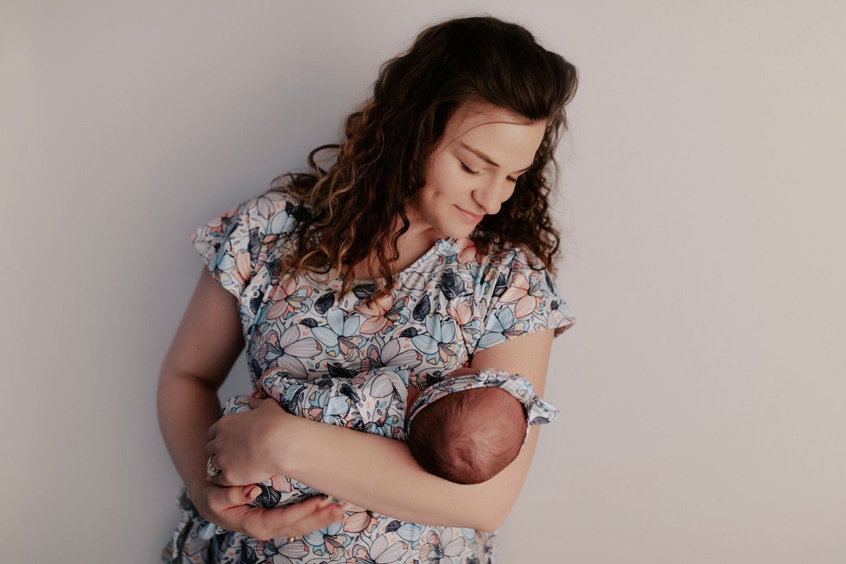 Three Little Tots Flower Bloom Labor and Delivery Nursing Hospital Gown - 