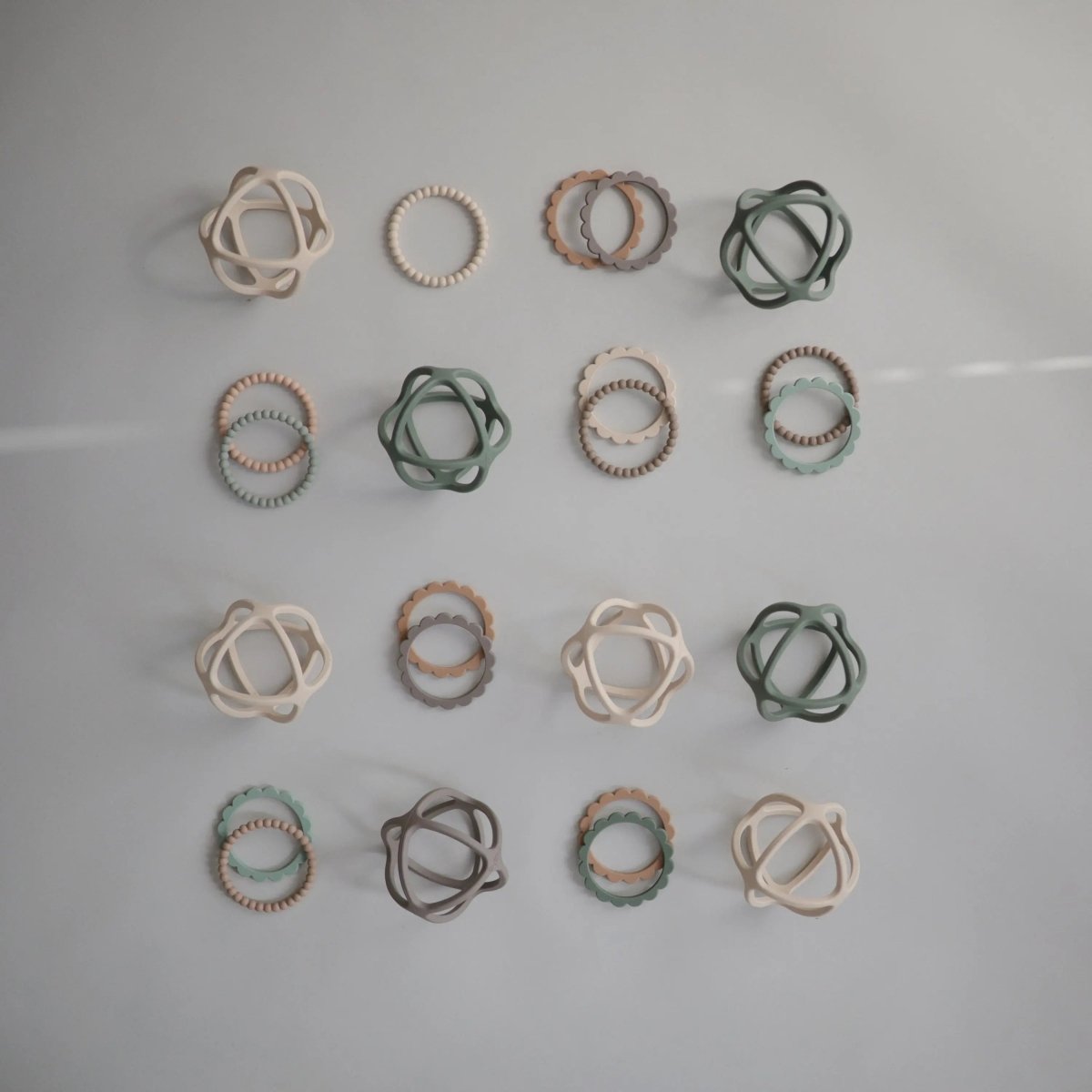 Mushie Flower Teether Bracelet for Babies - Non - Toxic Food Grade Silicone Soothing Grip - Everetts Place Boutique - 