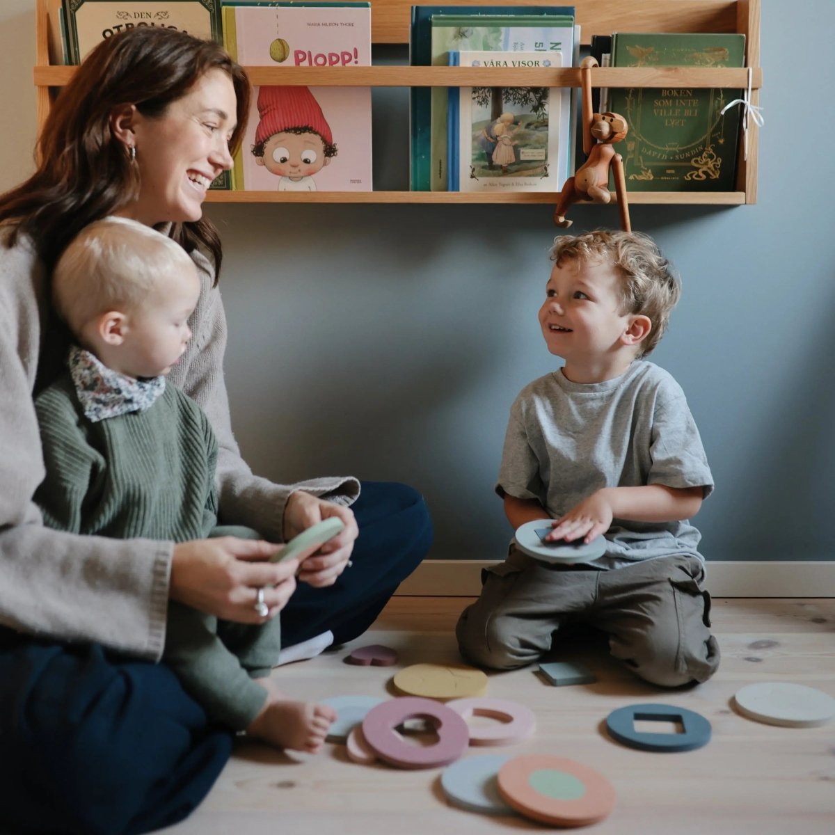 Mushie Foam Bath Puzzle Geometric Learning Toy for Kids - Everetts Place Boutique - 