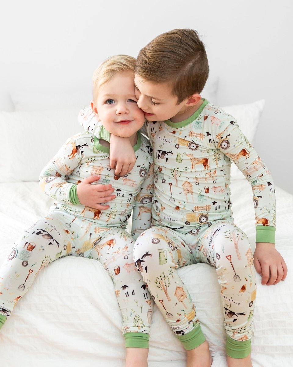 Hugga Babies Friendly Farms Two - Piece Set - Everetts Place Boutique - 