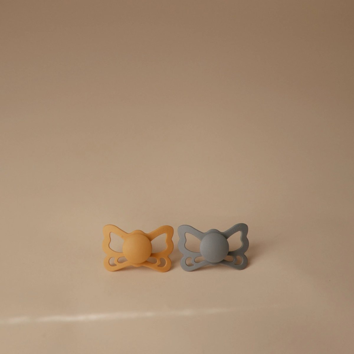 Mushie Frigg Butterfly Anatomical Silicone Pacifier 2 Pack 6 to 18 Months - Everetts Place Boutique - 