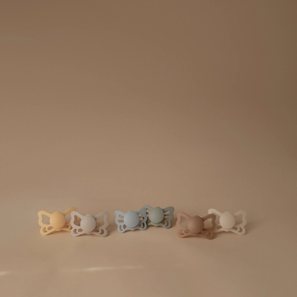 Mushie Frigg Butterfly Anatomical Silicone Pacifier 2 Pack 6 to 18 Months - 