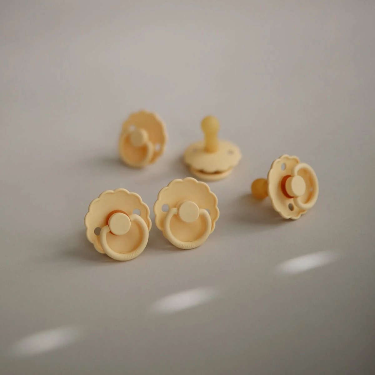 Mushie Frigg Daisy Natural Rubber Pacifier Two Pack - 