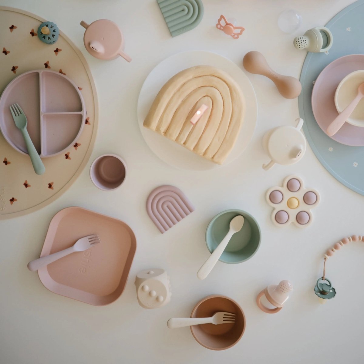 Mushie Frigg Daisy Natural Rubber Pacifier Two Pack - 