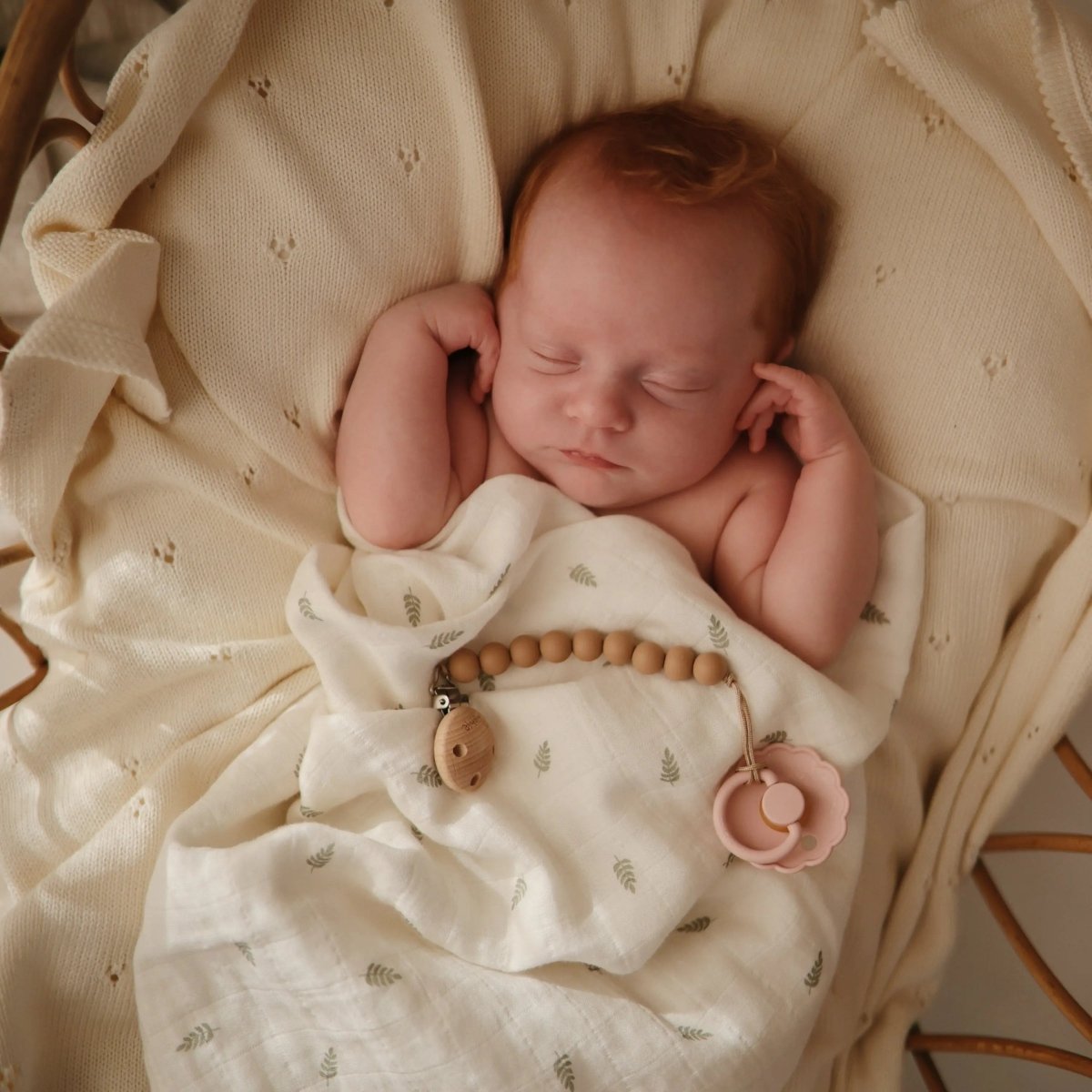 Mushie Frigg Daisy Natural Rubber Pacifier Two Pack - Everetts Place Boutique - 